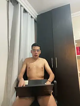 secret boy2418 online show from 11.05.25