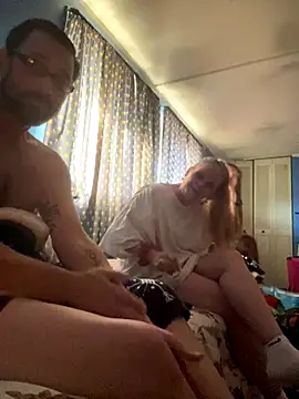 biggdaddyandqueenn online show from 11.26.25