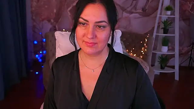 VelvetLuck online show from 11.17.25