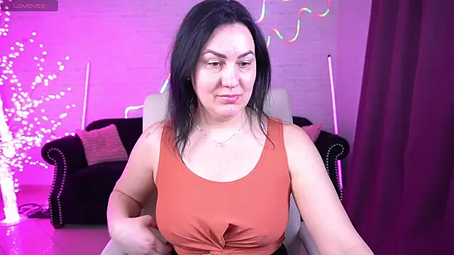 VelvetLuck online show from 02.24.26