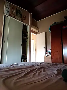 Snapshot of TransKylieX chatting on 11.27.25 TransKylieX online show from 11.27.25