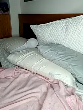 Snapshot of LiaAcosta chatting on 03.31.26 LiaAcosta online show from 03.31.26