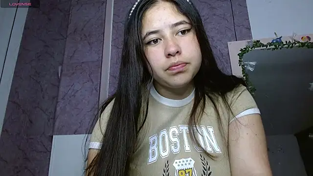 lauxury  online show from 12.15.25