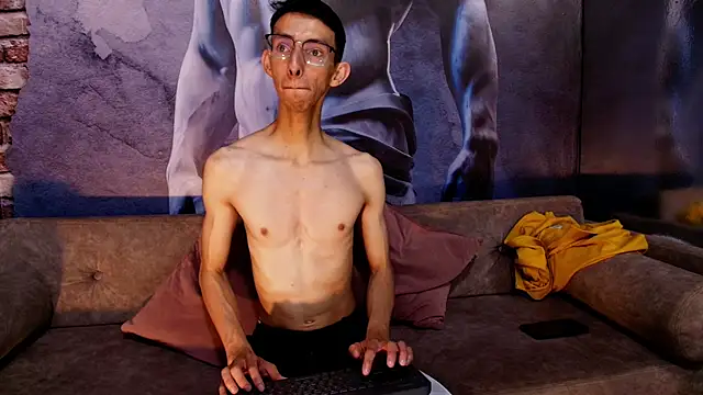 ZyroNight online show from 11.05.25