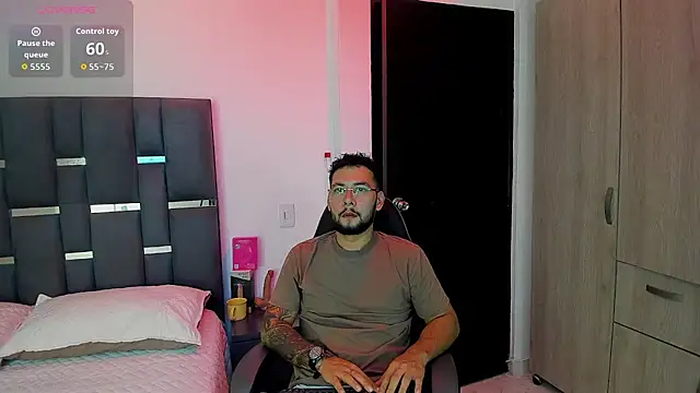 Snapshot of noah_corvelle chatting on 11.15.25 noah corvelle online show from 11.15.25