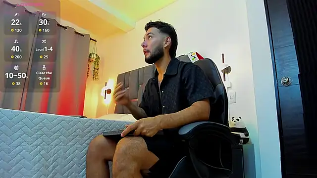 Snapshot of noah_corvelle chatting on 12.14.25 noah corvelle online show from 12.14.25