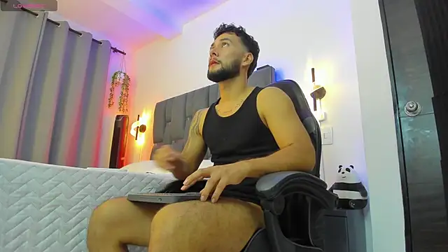 Snapshot of noah_corvelle chatting on 01.10.26 noah corvelle online show from 01.10.26