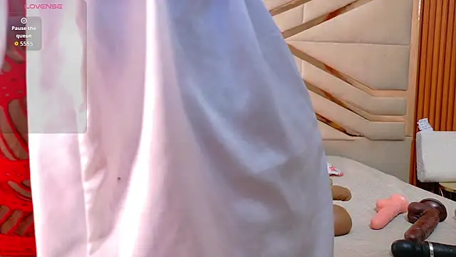 Snapshot of missfoster chatting on 02.08.26 missfoster online show from 02.08.26