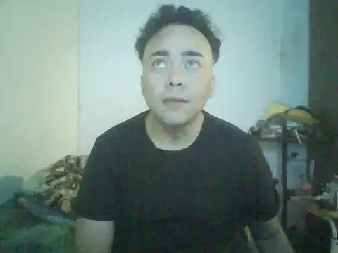 Snapshot of GuilleHotsexy chatting on 11.07.25 GuilleHotsexy online show from 11.07.25