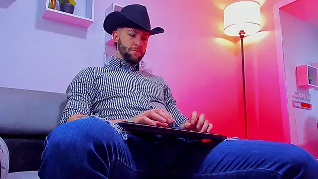 Supreme Alpha online show from 11.18.25