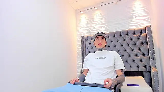 DANTE ARMSTRONG online show from 01.08.26