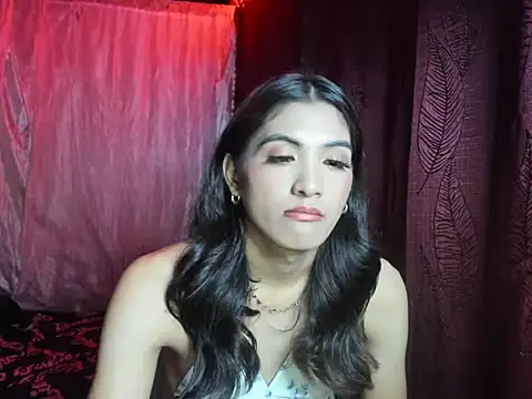 Snapshot of ursexykittykat_xx chatting on 11.19.25 ursexykittykat xx online show from 11.19.25