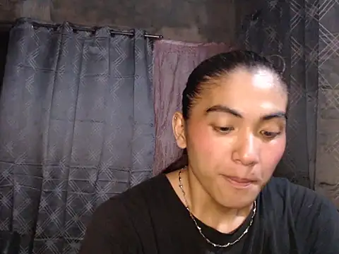 Snapshot of ursexykittykat_xx chatting on 07.01.26 ursexykittykat xx online show from 07.01.26