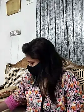 Snapshot of munni-506 chatting on 02.14.26 munni-506 online show from 02.14.26