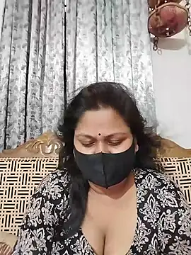 Snapshot of munni-506 chatting on 07.27.26 munni-506 online show from 07.27.26