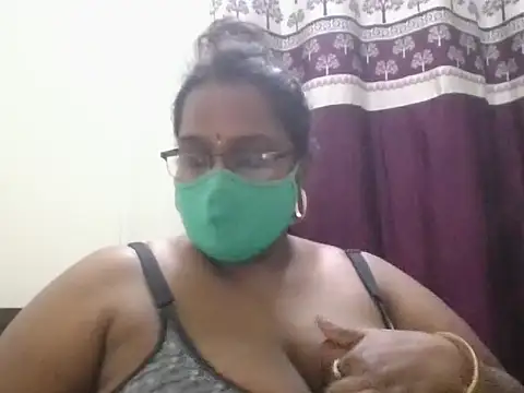 hootypriya online show from 12.15.25