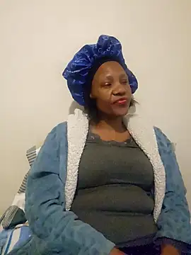 Snapshot of Mommy_Sienna chatting on 04.29.26 Mommy Sienna online show from 04.29.26