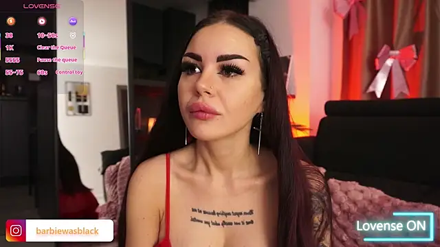 NaomyBlackBarbie online show from 11.21.25