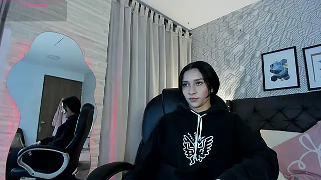 Snapshot of valentina__desire chatting on 05.07.26 valentina desire online show from 05.07.26