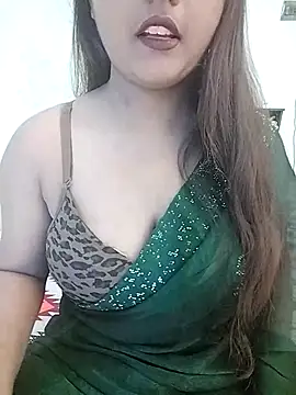 Snapshot of LoveLy-Soneya chatting on 11.09.25 LoveLy-Soneya online show from 11.09.25