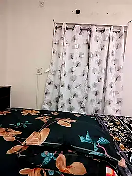 Snapshot of LoveLy-Soneya chatting on 11.20.25 LoveLy-Soneya online show from 11.20.25