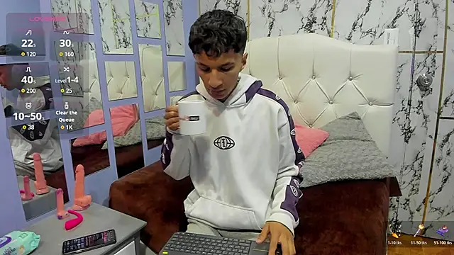 Elian Julian online show from 11.07.25