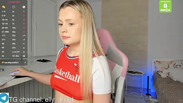 elly aryxd online show from 11.24.25