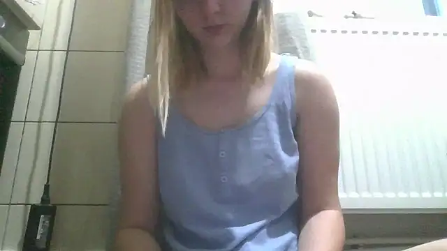 Snapshot of dirty_sasha00 chatting on 06.13.26 dirty sasha00 online show from 06.13.26