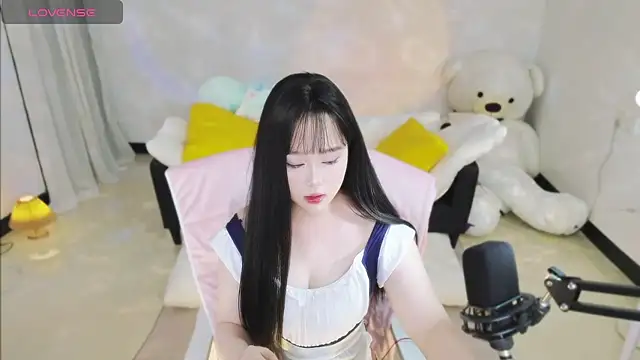 Nina37 online show from 01.08.26