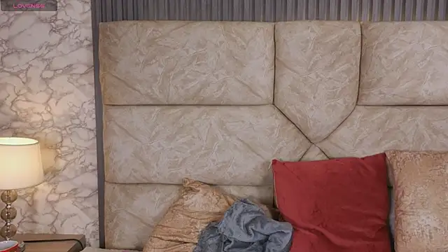 violett fowlerxx online show from 02.11.26