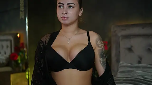 AmeliaJupiter online show from 11.18.25