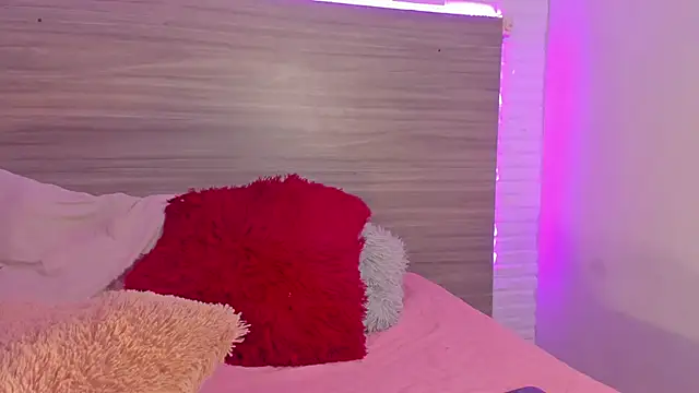 Snapshot of Taylor_walton chatting on 02.11.26 Taylor walton online show from 02.11.26