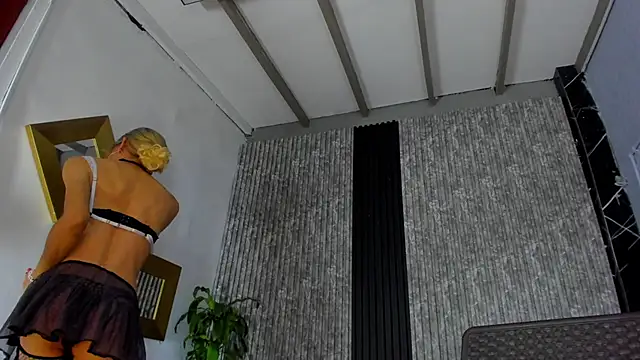 Snapshot of Caitlyn-Joness_ chatting on 01.12.26 Caitlyn-Joness online show from 01.12.26