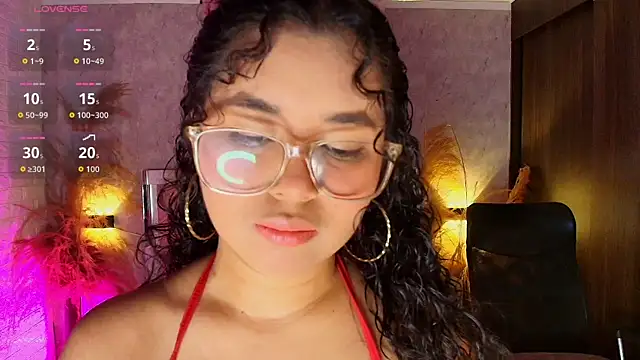 Snapshot of griselle_rousse chatting on 06.12.26 griselle rousse online show from 06.12.26