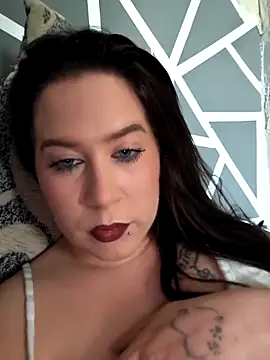 Snapshot of zara_night01 chatting on 11.05.25 zara night01 online show from 11.05.25