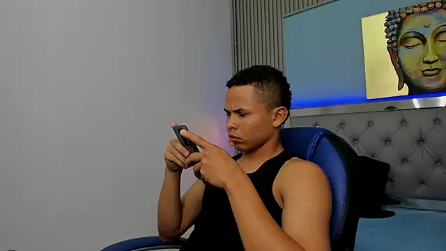 Snapshot of Liams18 chatting on 01.08.26 Liams18 online show from 01.08.26