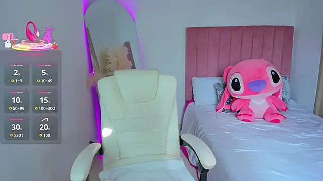 Janettcruz online show from 12.19.25