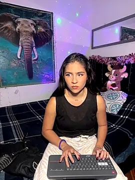 alisaa jhons1 online show from 12.20.25