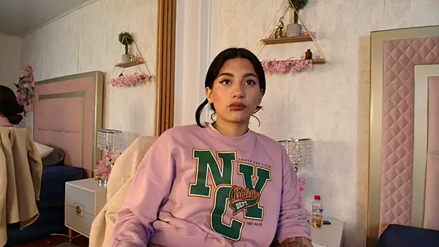 Madhison 5 online show from 02.25.26