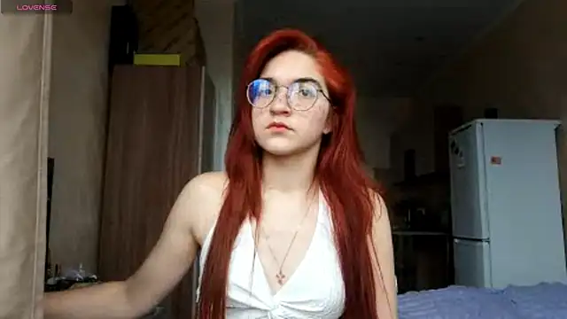 Snapshot of AnnikaDidomenico chatting on 11.06.25 AnnikaDidomenico online show from 11.06.25