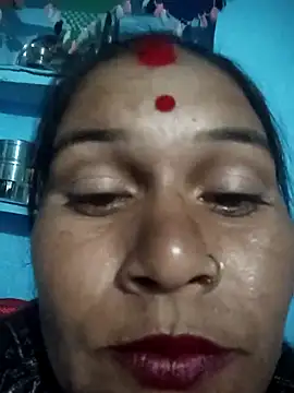 Snapshot of Chinki_pande chatting on 11.10.25 Chinki pande online show from 11.10.25
