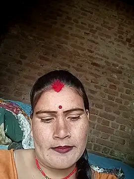 Snapshot of Chinki_pande chatting on 11.25.25 Chinki pande online show from 11.25.25