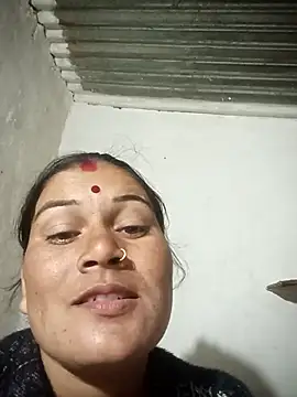 Snapshot of Chinki_pande chatting on 11.28.25 Chinki pande online show from 11.28.25