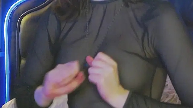 Snapshot of Ruby_de_Cherry chatting on 07.12.26 Ruby de Cherry online show from 07.12.26