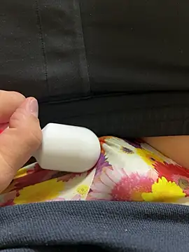 Snapshot of DX-tarotaron chatting on 01.15.26 DX-tarotaron online show from 01.15.26