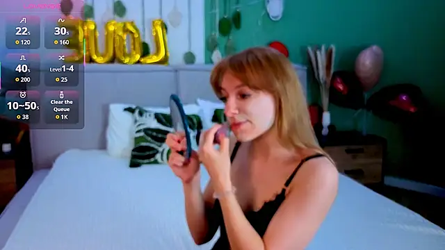 Snapshot of CindyMoriLove chatting on 02.14.26 CindyMoriLove online show from 02.14.26