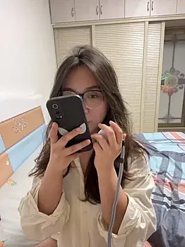 Snapshot of Hmm_0303 chatting on 02.20.26 Hmm 0303 online show from 02.20.26