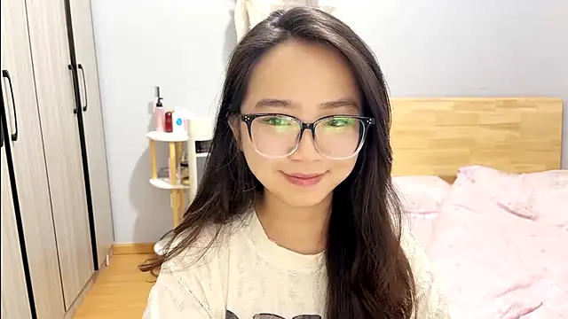 Snapshot of Hmm_0303 chatting on 03.02.26 Hmm 0303 online show from 03.02.26