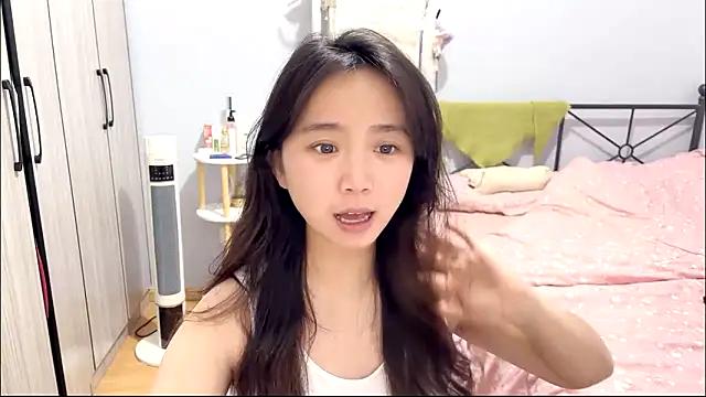 Snapshot of Hmm_0303 chatting on 03.12.26 Hmm 0303 online show from 03.12.26