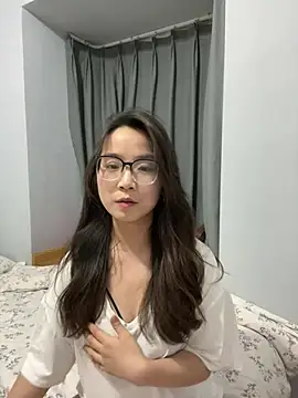 Snapshot of Hmm_0303 chatting on 03.14.26 Hmm 0303 online show from 03.14.26